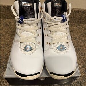 Air Jordan XVII  White and Black Jordan Shoes